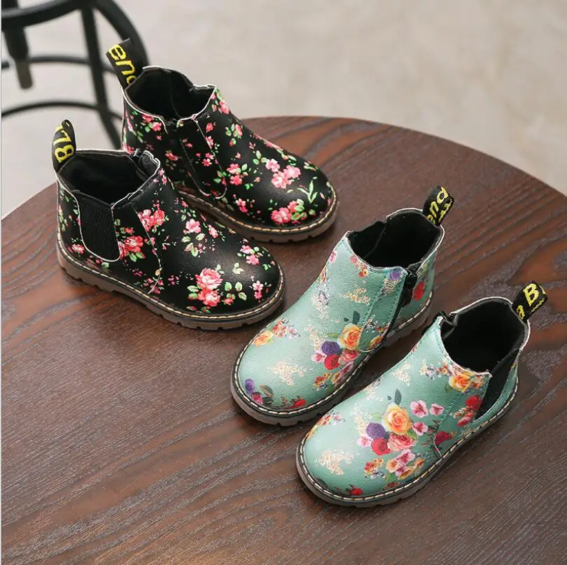 Осенне зимние ботинки для девочек Мартенс принцессы хлопковые с плюшевой