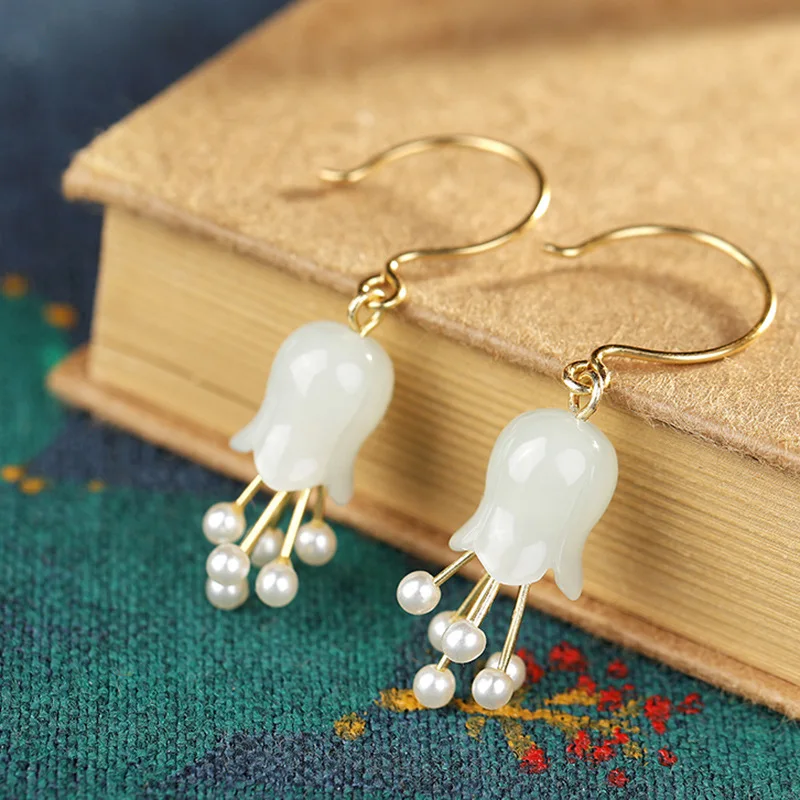 

Серьги-подвески серебряные с пресноводным жемчугом и красным агатом