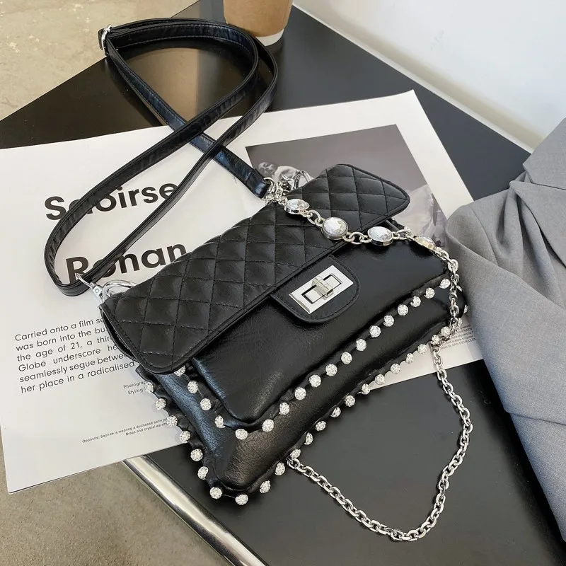 

2021 летние ромбовидной алмаз инкрустированные женская сумка на цепочке для Женская мода маленькая квадратная сумка в винтажном стиле, на од...