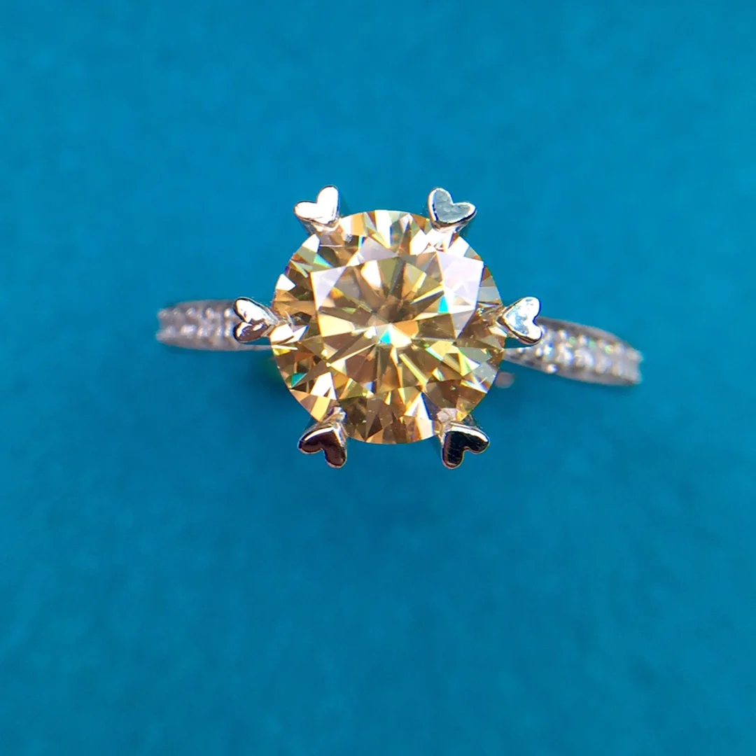 Кольцо женское из серебра 925 пробы с бриллиантом 2 карата |