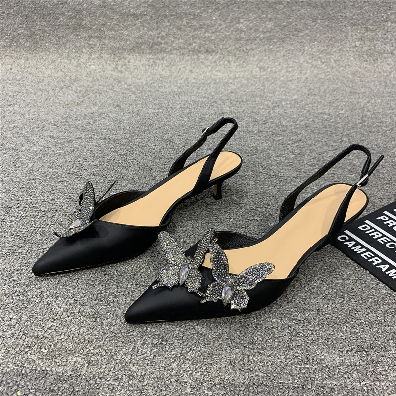 

Women's Shoes