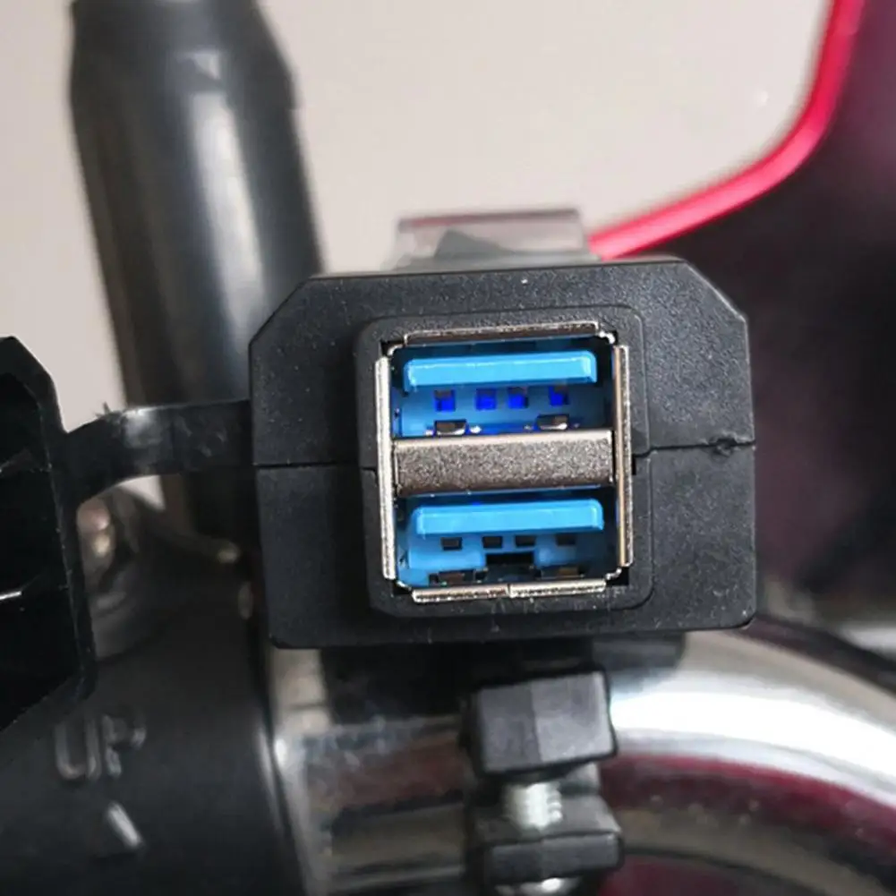

Быстрое зарядное устройство с двумя USB-портами для телефонов iPhone