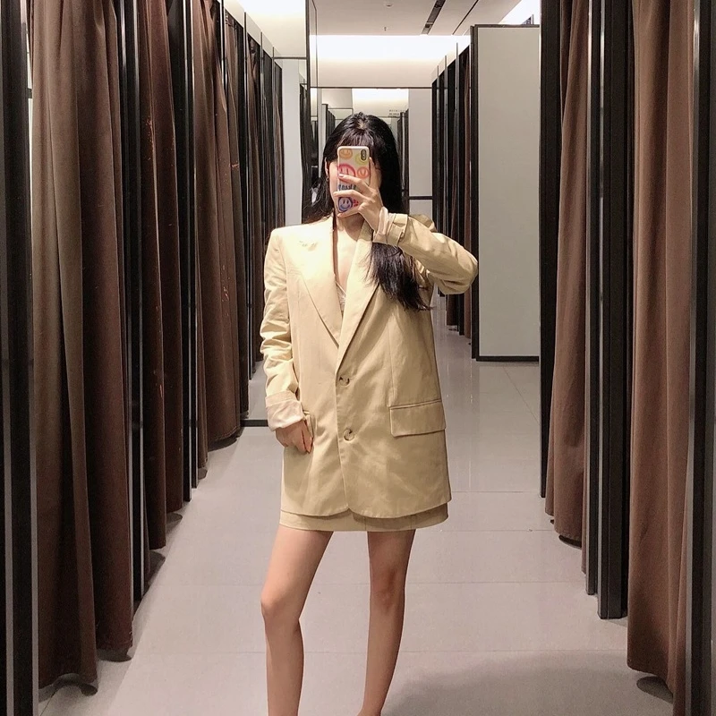 

YOSIBCD Women 2021 Fashion Single Breasted Loose Fitting Blazers Coat Vintage Long Sleeve Pockets Female Outerwear Chic Tops