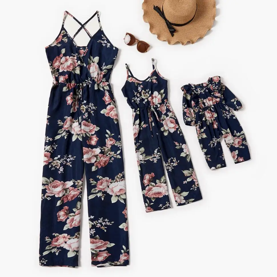 

Family Matching Outfits Summer Women's Jumpsuits Mother Daughter Fashion Holiday Clothes Girl Mom Baby Beach Suspender Dress