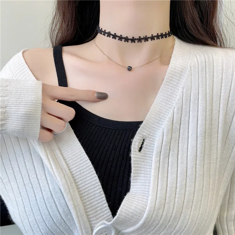 

South Korea female lace necklace choker collarbone chain of neck collar short web celebrity vintage black necklace