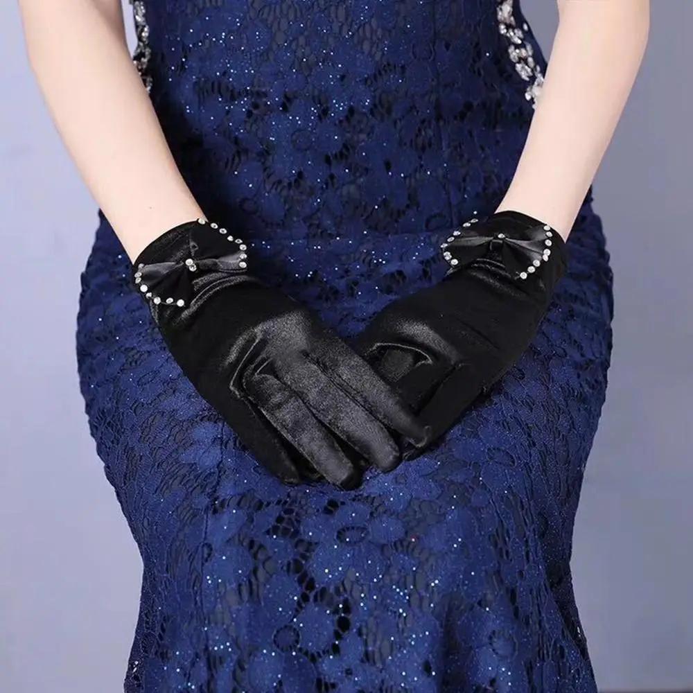 

Vintage Satin Short Wedding Gloves Rhinestone Bowknot 1920s Flapper Party Mitten