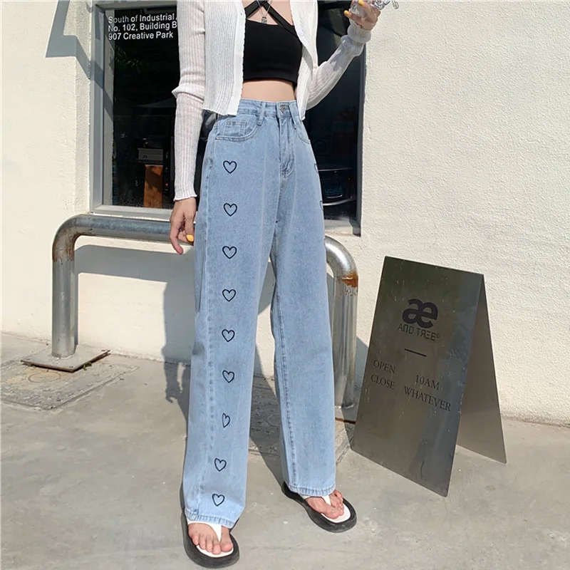 

Джинсы женские свободные с высокой талией, хлопковые брюки с широкими штанинами, винтажные прямые ковбойские брюки с вышивкой в виде сердеч...