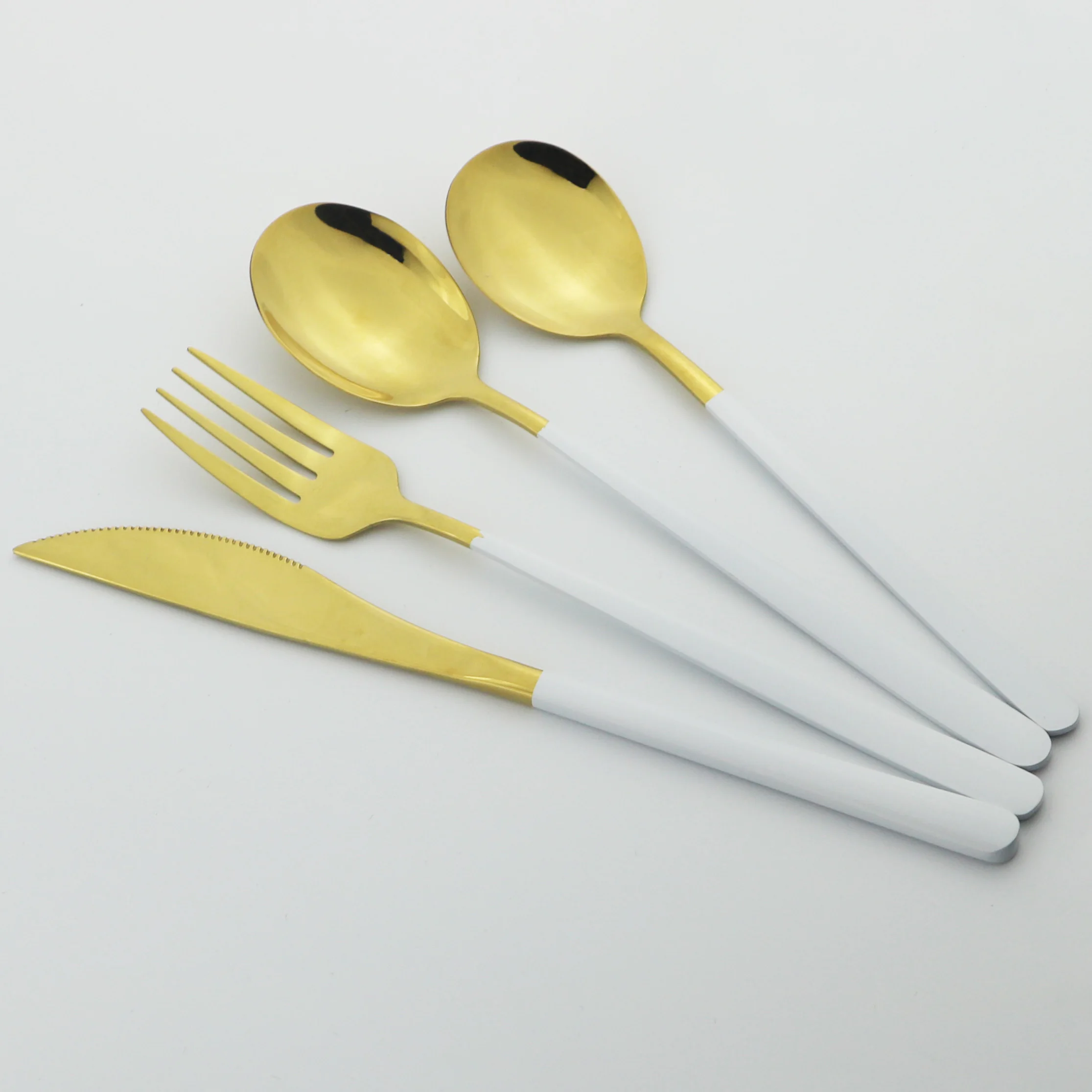 

24Pcs/Set White Gold Cutlery Set 304 Stainless Steel Dinnerware Set Knife Fork Spoon Dinner Set Kitchen Tableware Silverware Set