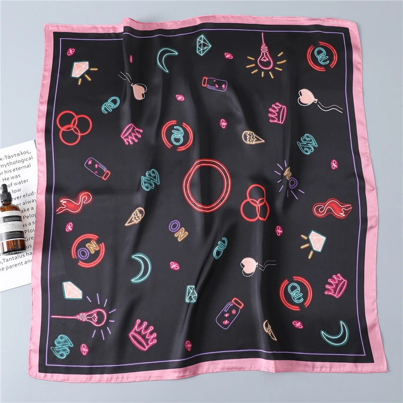 

Lente Zomer Zijden Sjaal Vrouwen Kleine Vierkante Haarband Print Hals Sjaals Foulard Lady Accessoires Bandana Nieuwe