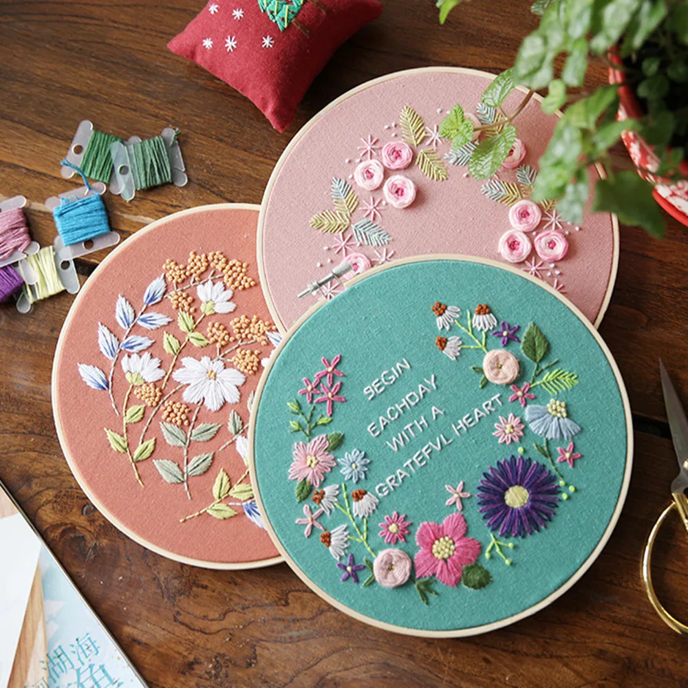 

DIY Flowers Stamped Embroidery Kit with Embroidery Shed Sewing Kit Cross-stitch Crafts Hand-stitched Hanging Painting Decor