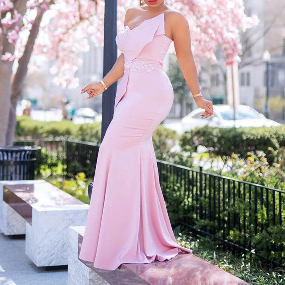 Розовое сексуальное вечернее платье без бретелек лето 2020 элегантное