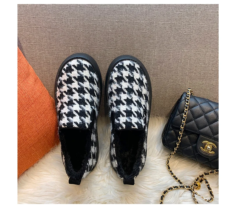 

2021 new round toe lace lamb wool flat casual women shoes student Thick bottom letter printed cotton shoes Lazy wool shoes