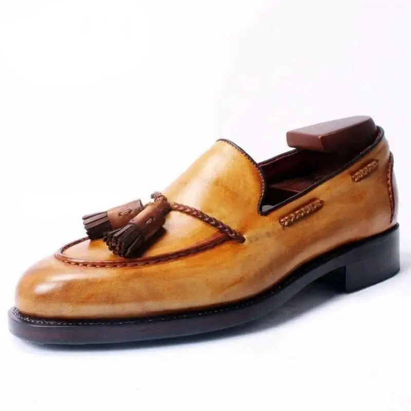 Мужская кожаная обувь весенние ботильоны на низком каблуке с бахромой