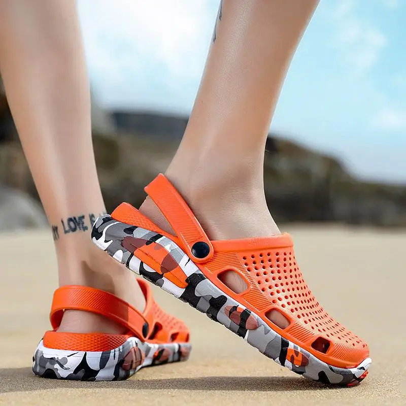 

2021 Summer Men's Sandals New Graffiti Non-slip Soft Bottom Beach Shoes Outdoor Slippers Large Size 44 Dual Purpose Shoes
