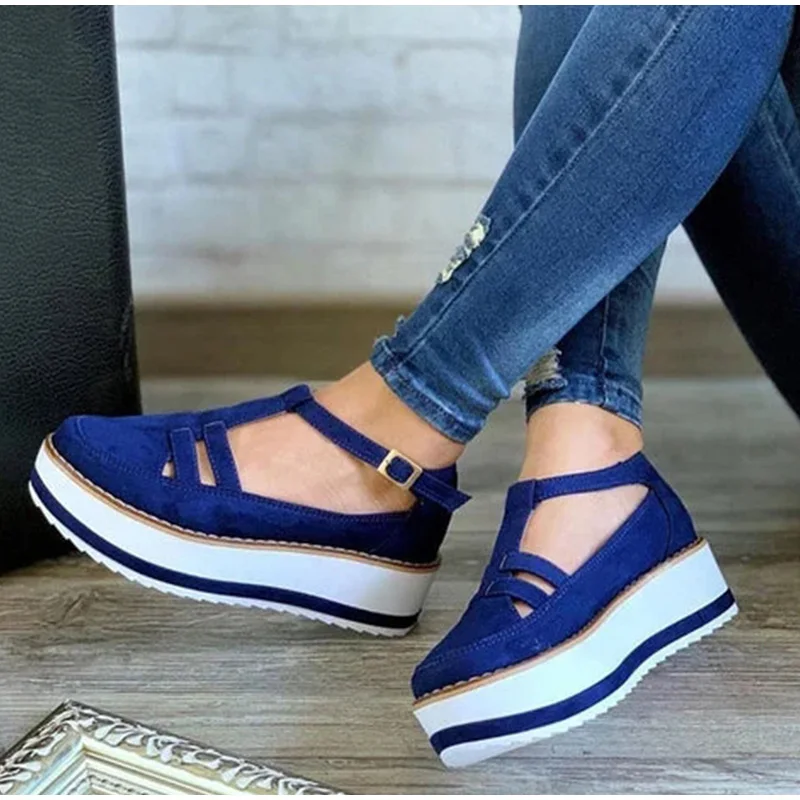 Женские летние сандалии на платформе с круглым носком удобные шитые ремешки