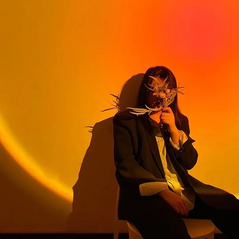 

Selling Sunshine Live Background Projection Lamp Rainbow Sunset Colorful LED Night Light Decoration Wall Background Desk Lamp