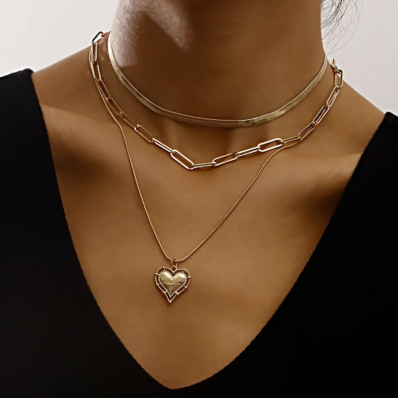 

Vintage Boho Multilayer Choker Heart Pendant Chain Necklace for Women Party Fashion Jewelry Gift