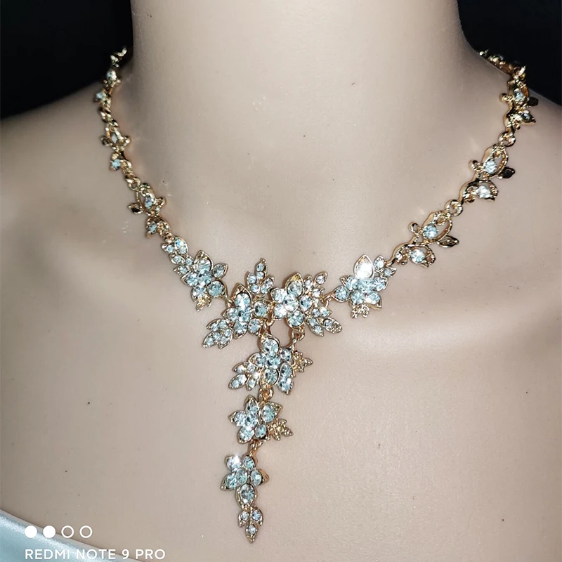 Набор ювелирных изделий для невесты золотистого и серебристого цвета - купить по