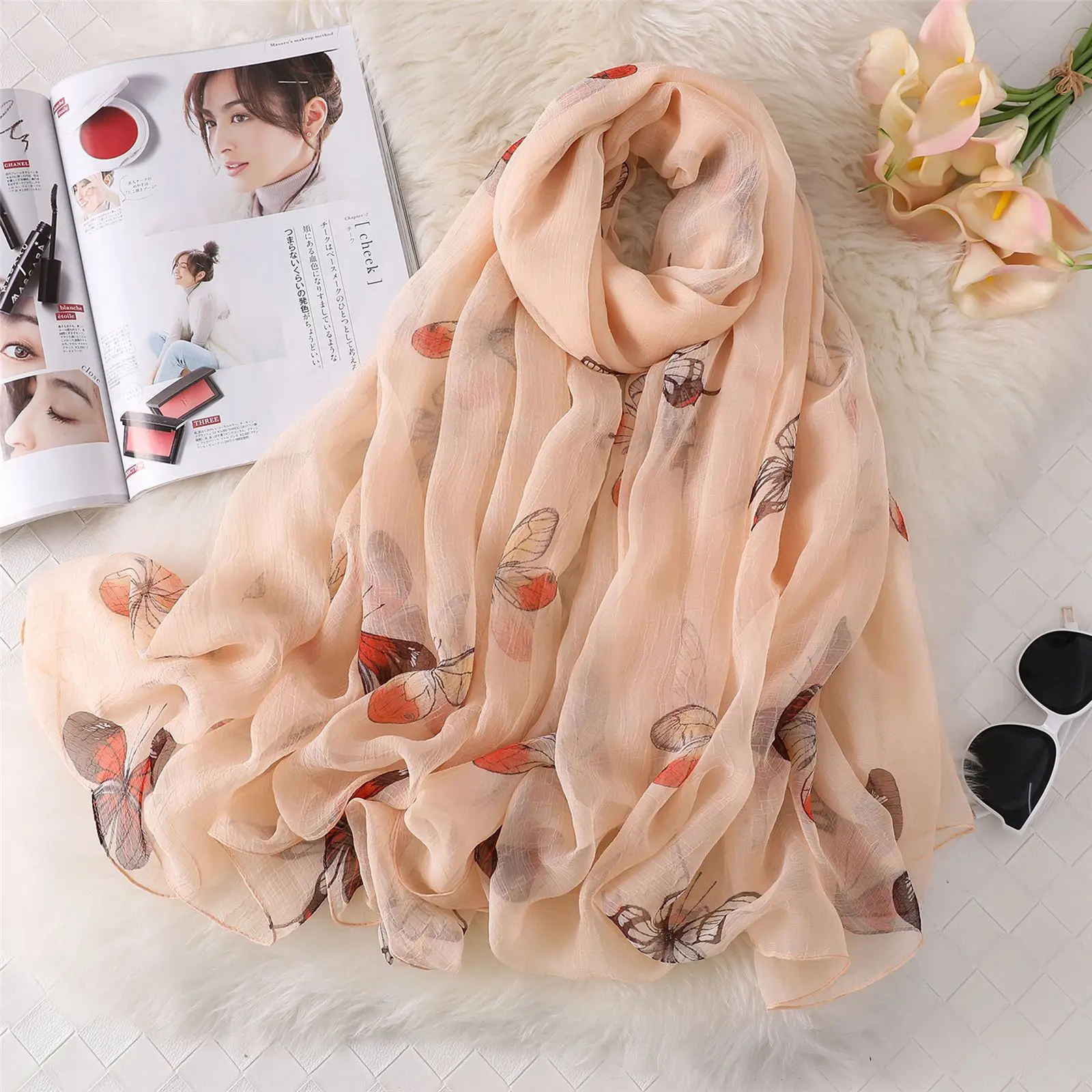 Платок Шелковый женский двойного назначения с принтом бабочек пляжное полотенце