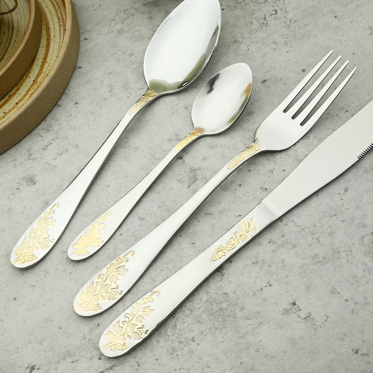 Набор столовых приборов из нержавеющей стали 4 шт./набор нож вилка ложка столовая