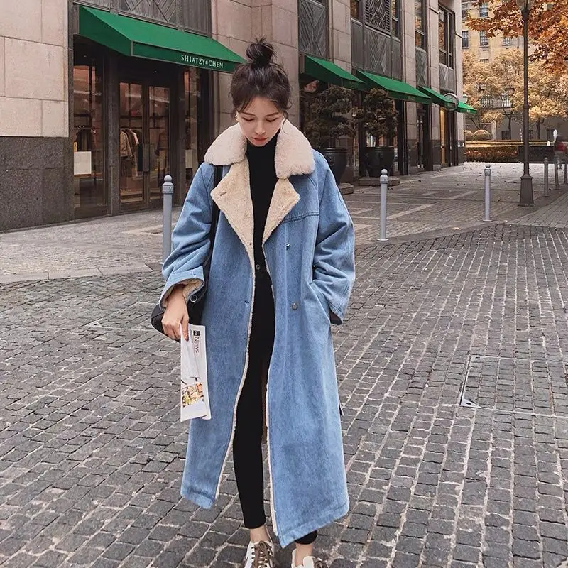 

2021 Loose Single Breasted Denim Trench Coat Women Vintage Blue Long Denim Windbreaker Autumn Winter Fleece Liner Female Outwear