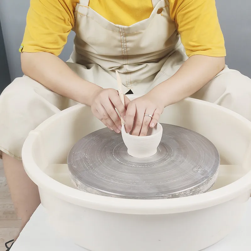 Искусственный фартук для взрослых с разрезом на ножках искусственная глина