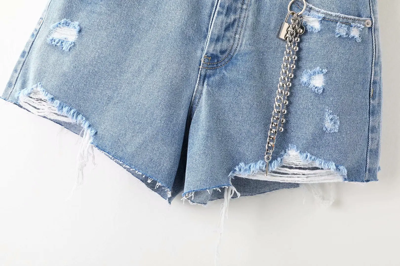 Woman's Blue HIgh Waist Jean Shorts 2021 Summer Thin Raw Hem Ripped High Waist Chain Denim Short Jeans Female Denim Hot Pants
Woman's Blue HIgh Waist Jean Shorts 2021 Summer Thin Raw Hem Ripped High Waist Chain Denim Short Jeans Female Denim Hot Pants