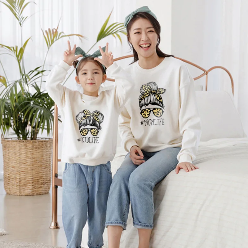 

2021 Mother Daughter Matching Sweatshirts Family Set Mom Mum Baby Mommy and Me Clothes Autumn Women & Girls Cotton Sweaters