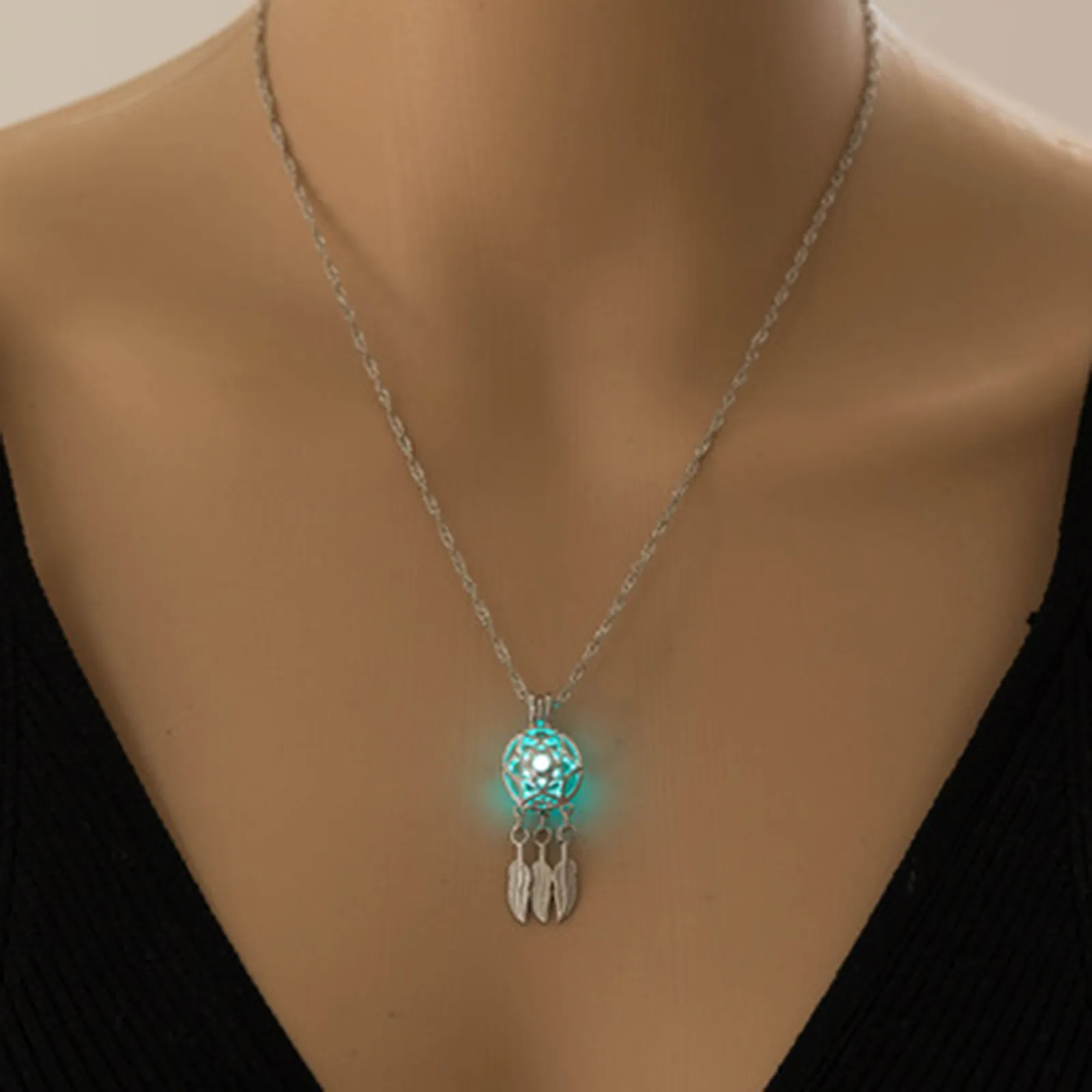 Rinhoo New Stylish Vintage Mini Dreamcatcher Handmade Drea m Catcher Necklace Gifts Hollow Glowing In The Dark Pendant Necklaces | Украшения