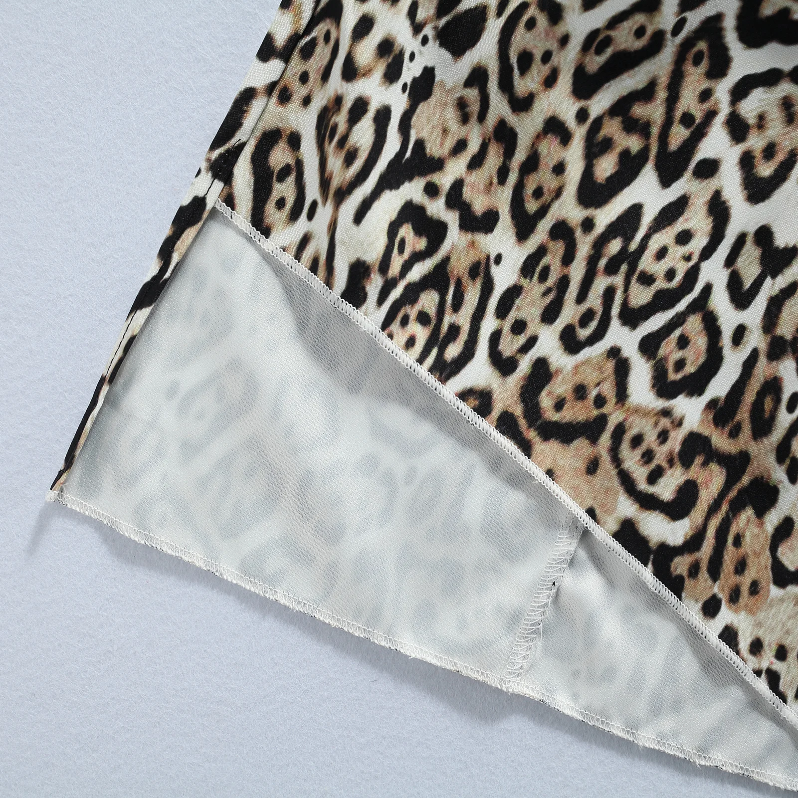 

Toddler Girls Solid Color Round Neck Short Sleeve Tops Leopard Print Skirt