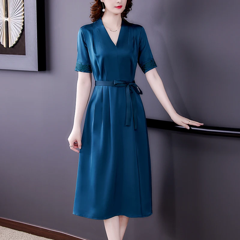 Женское винтажное атласное платье средней длины красное элегантное однотонное