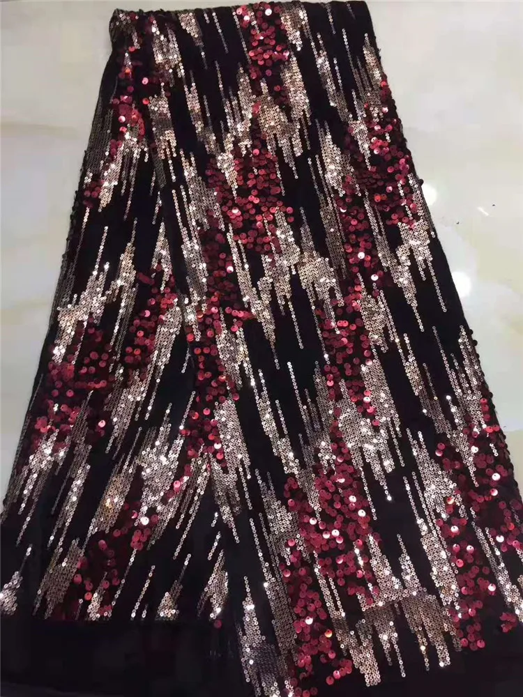 

Multi-color 3 + 7 glitter embroidery South Korea flannel sequin embroidery is the first choice for autumn and winter dresses