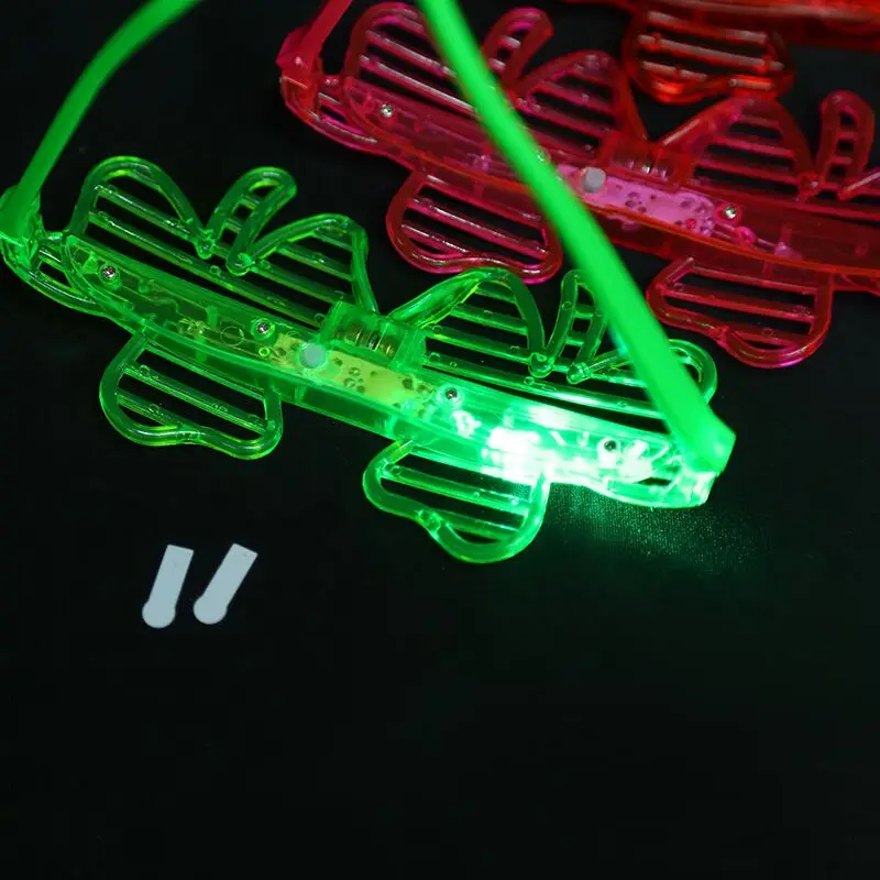 

1000pcs The shutters clovers glasses Bar fluorescence party LED luminous Christmas decoration