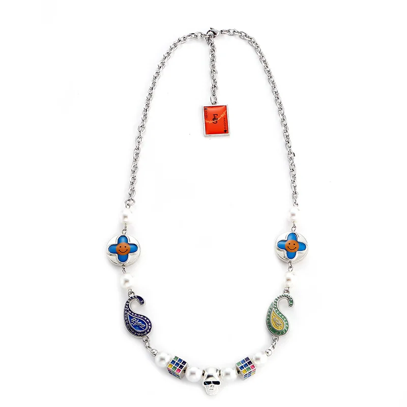 

Fashion Petal Cross Wild Round Bead Skull Hip Hop Couple Necklace for Men and Women Hot Sale