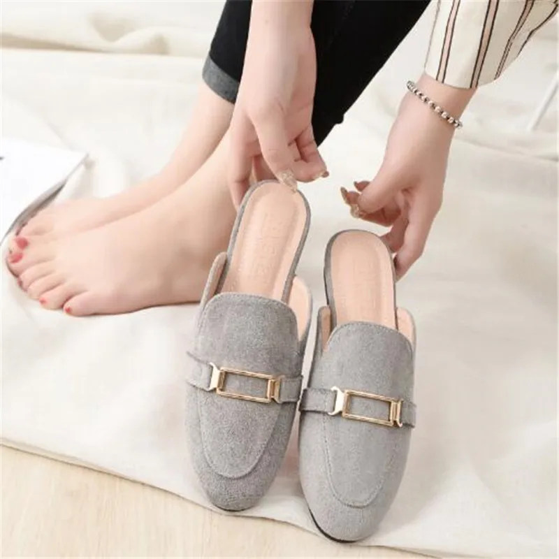 Женские шлепанцы без задника однотонные сандалии на плоской подошве с закрытым