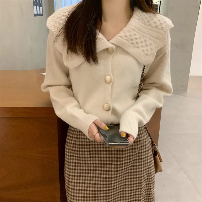 

Женский вязаный кардиган с круглым воротником, свободного покроя