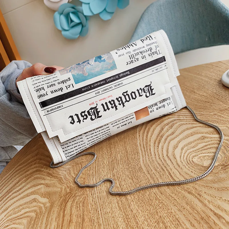 

Envelope Bag Women New Personality Inkjet Newspaper Clutch Bags Joker Shoulder Messenger Bag Chain Evening Bags