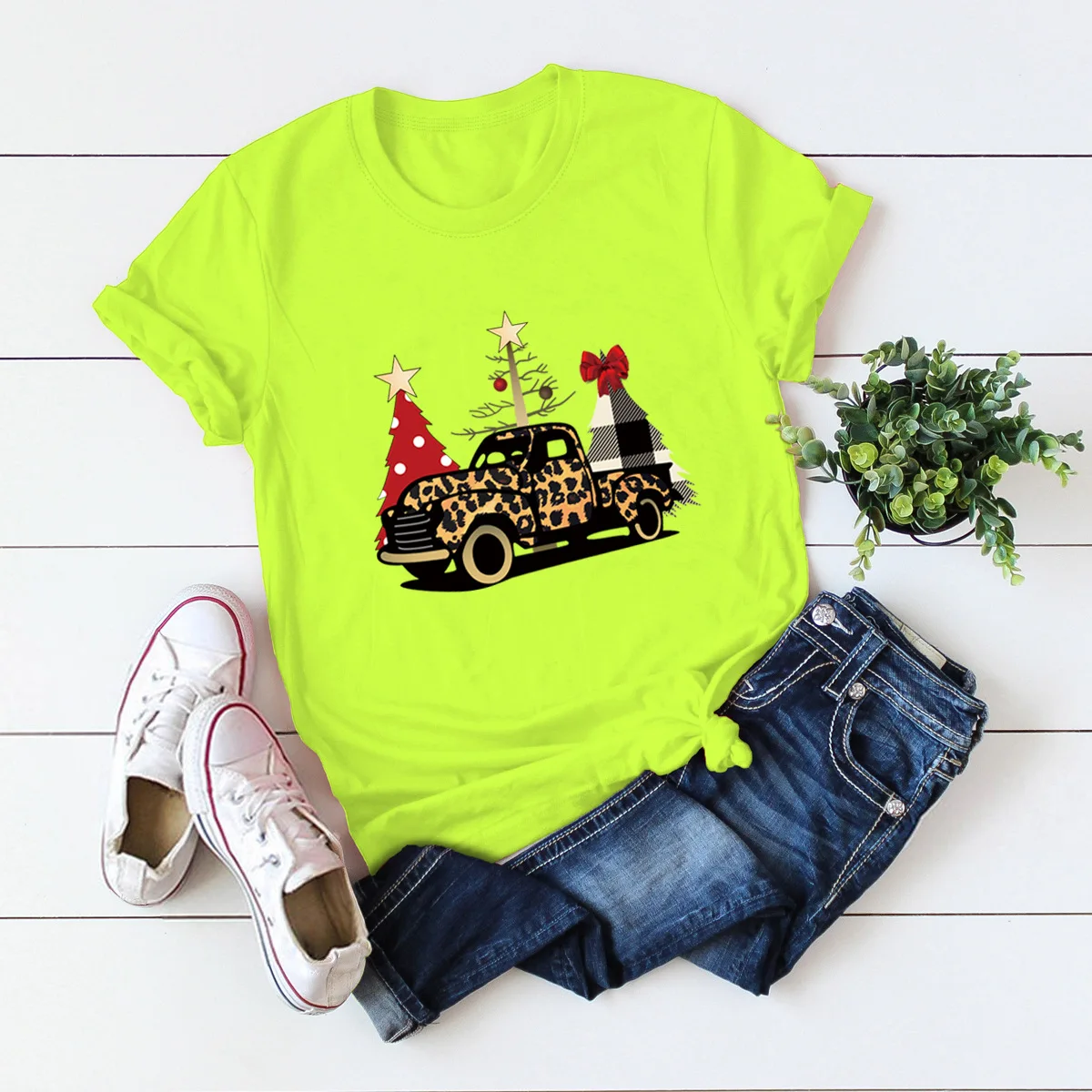 

Women's Short Sleeve T-shirt Merry Christmas Gift Car Print Oversized Top Graphic Cotton Basic Tees Casual Soft Woman Tshirt