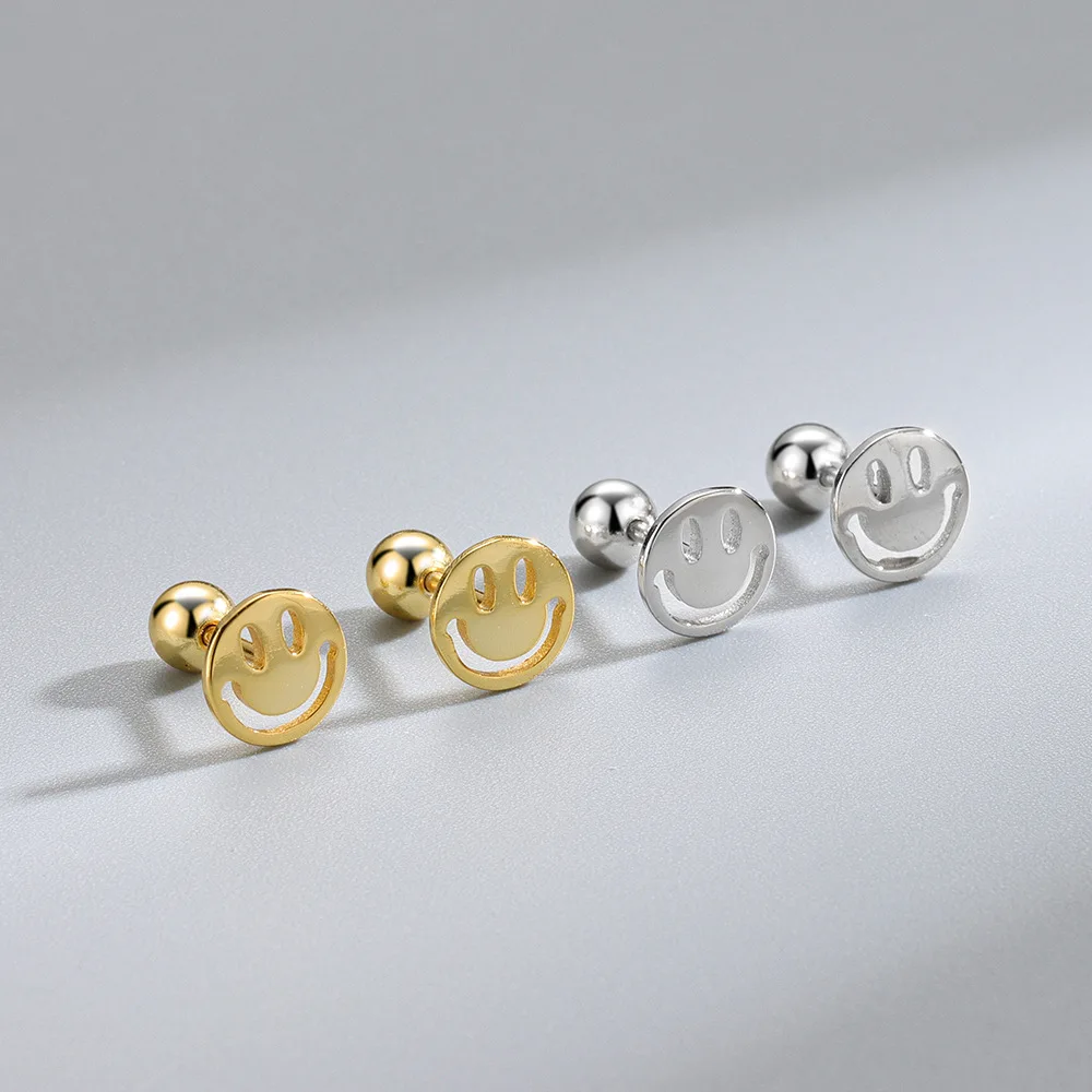 

SIPENGJEL Fashion Happy Face Smiley Stud Earrings Simple Lucky Smiley Cartilage Ear Piercing Earrings For Women Jewelry Gift
