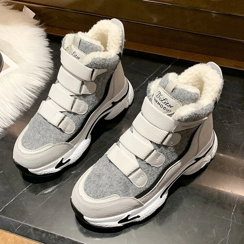 

Women's Shoes