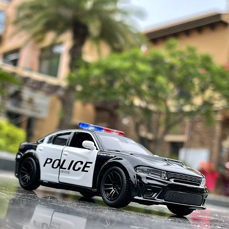 Автомобиль игрушечный из сплава в масштабе 1:36 | Игрушки и хобби