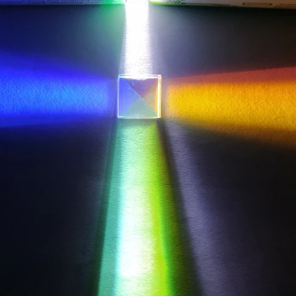 

Dichroic Glass 50mm Optical Color Prism Six-sided Light K9 Crystal for Teaching Experiment Laser Cube Rainbow Glass Wholesale