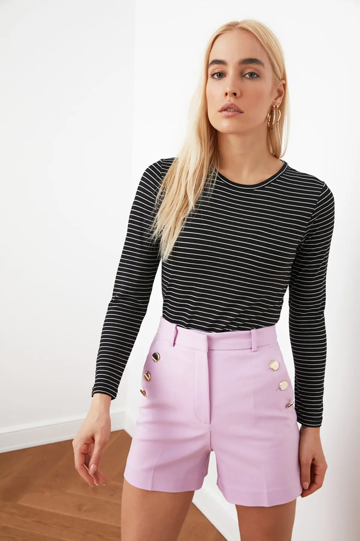 Трикотажная футболка в красную полоску TWOAW20TS0097 | Женская одежда