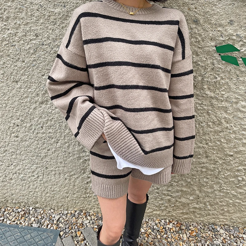 2022 Autumn Loose Knitting Pullover Female Winter Round Neck Striped Long-Sleeved Knit Sweater+High Waist Shorts Two Pieces Suit