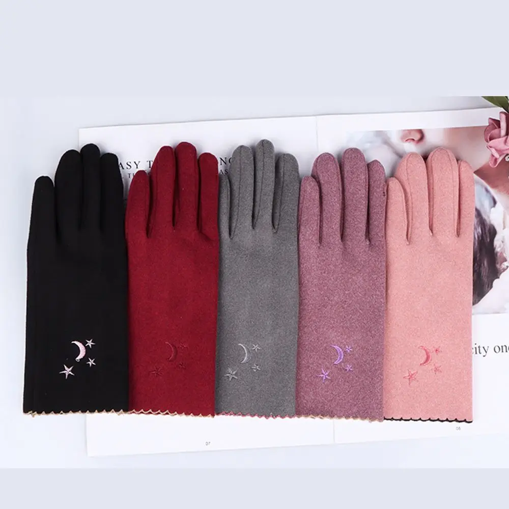 

Модные женские бархатные спортивные тонкие перчатки с имитацией кролика и вышивкой для сенсорного экрана теплые перчатки на осень и зиму