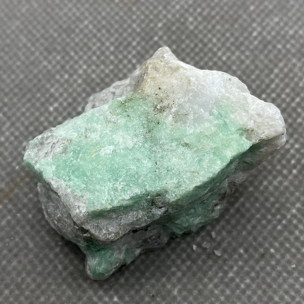 

Natural verde esmeralda mineral gema-grau cristal espcimes pedras e cristais de quartzo cristais de china