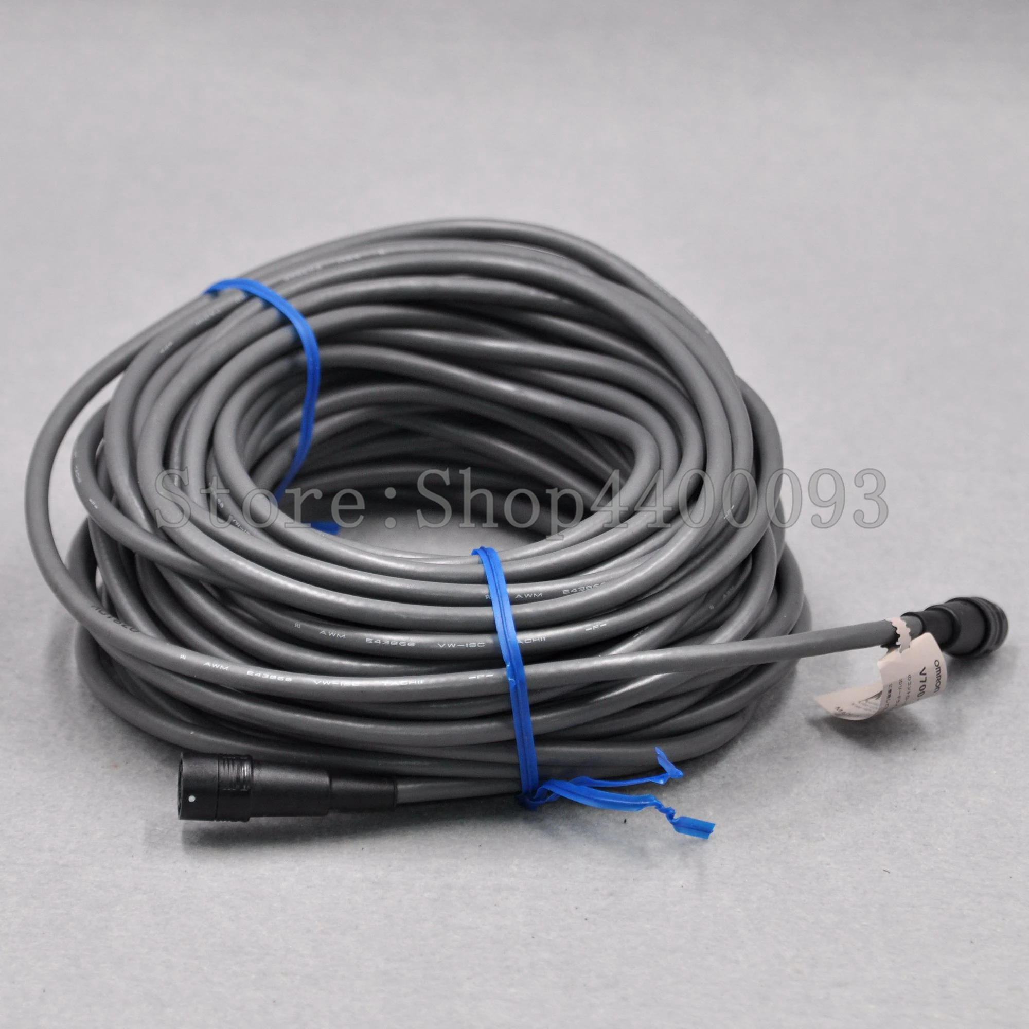 

OMRON V700-A44 Vision Camera Connecting Line 10m / 15m / 20m