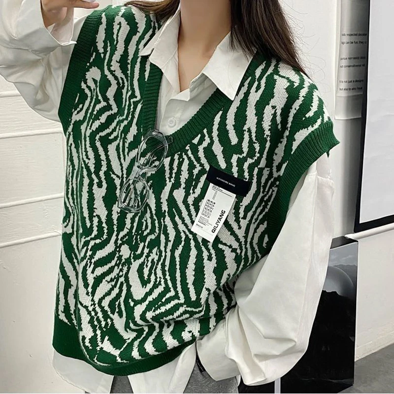 

Y2K Green Long Sweater Knitted Women's V-neck 2021 Fall/Winter Fashion Sweater Casual Black Top Knitted Vest Cute