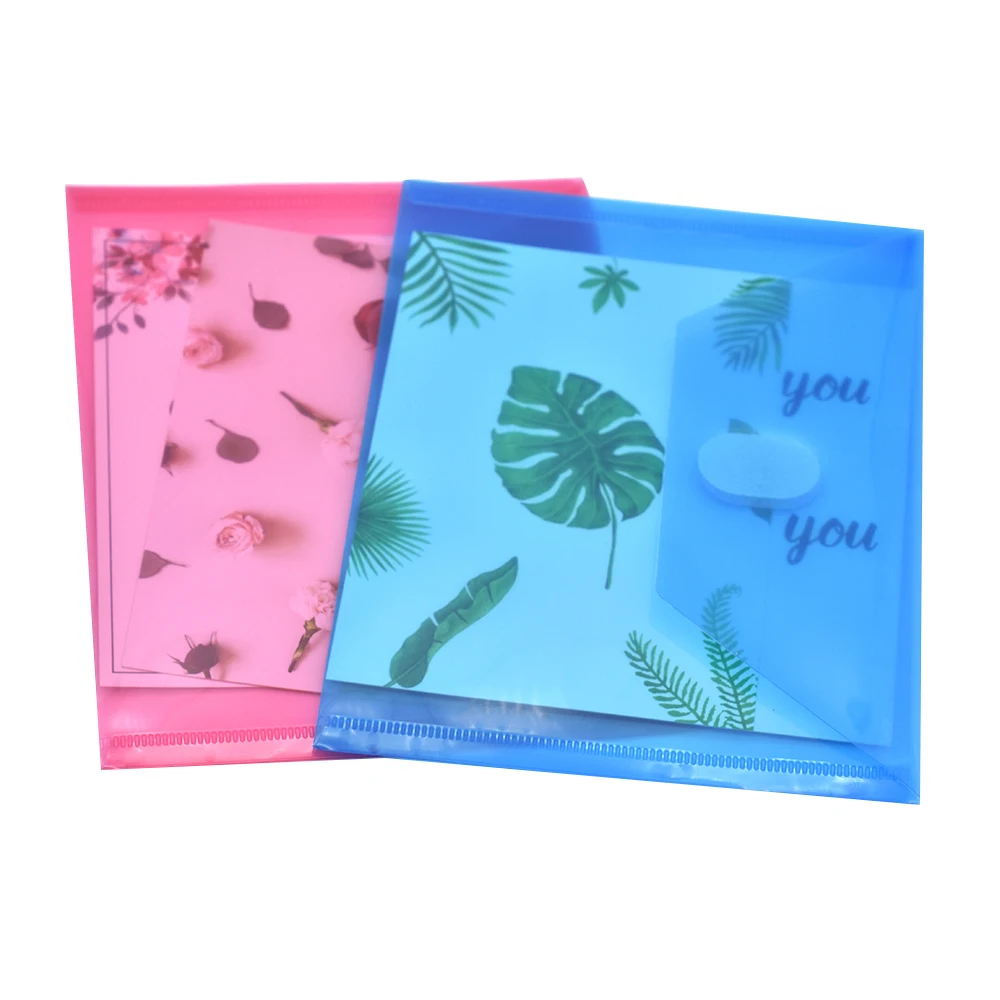 

4pcs/set Clear Plastic Small Folders with Hook & Loop Closure 5 x 7 Ploy Envelope for Receipt/Check/ Cards/ Dies & Stamps