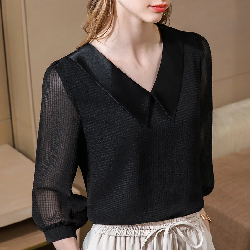 

7 / 3 Sleeve Chiffon shirt women's spring women's wear 2021 new V-neck foreign style small shirt color contrast retro Plaid top